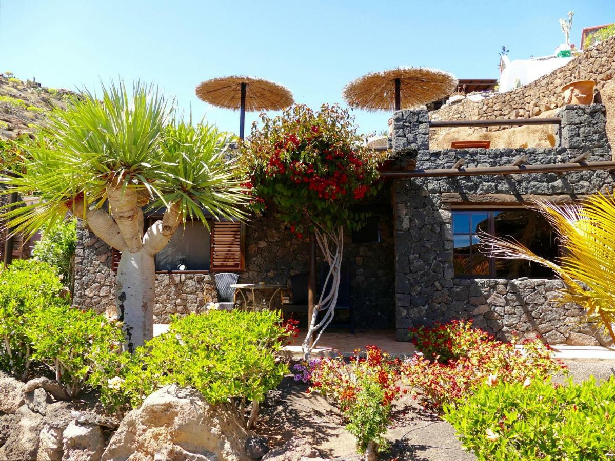 Castillo Lanzarote Villa Bailey - Luxury Villa - Pet Friendly With Heated Pool La Asomada  Exterior photo